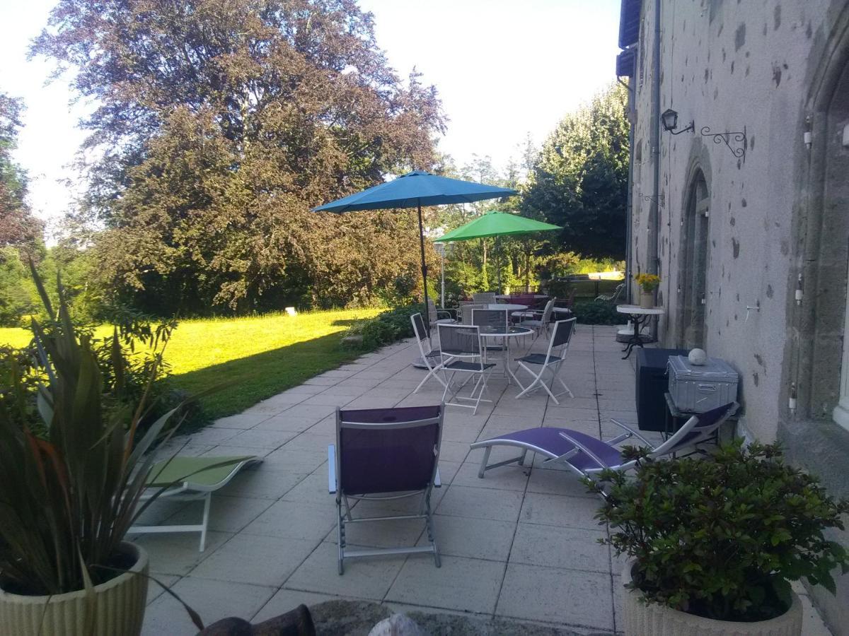 Chassenon Pierre Deluen Domaine De La Grange De Quaire Bed & Breakfast エクステリア 写真