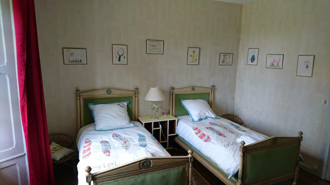 Chassenon Pierre Deluen Domaine De La Grange De Quaire Bed & Breakfast エクステリア 写真