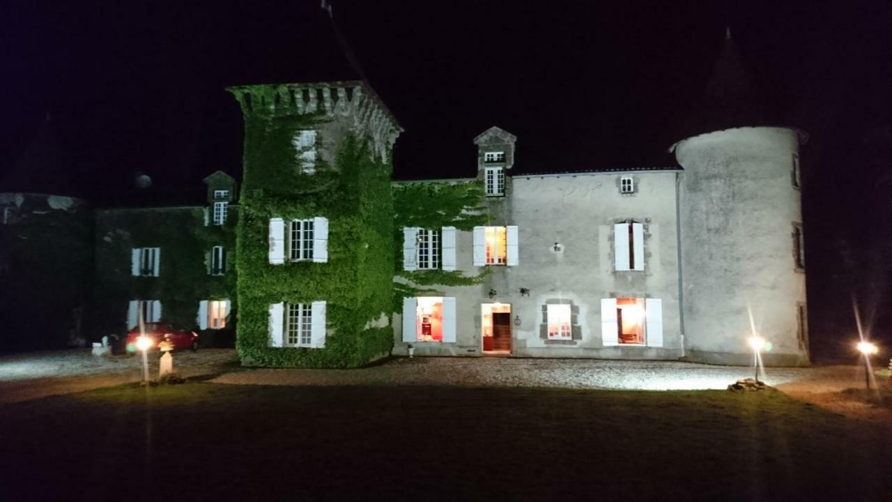 Chassenon Pierre Deluen Domaine De La Grange De Quaire Bed & Breakfast エクステリア 写真